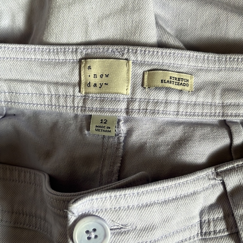 Lavender size 12 crop pants - Picture 3 of 4